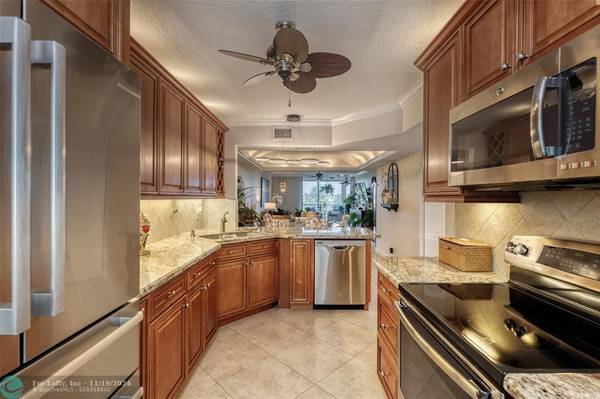 23279 N Barwood Ln N  #306, Boca Raton, FL 33428