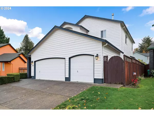 Portland, OR 97211,2022 NE BLUE HERON DR