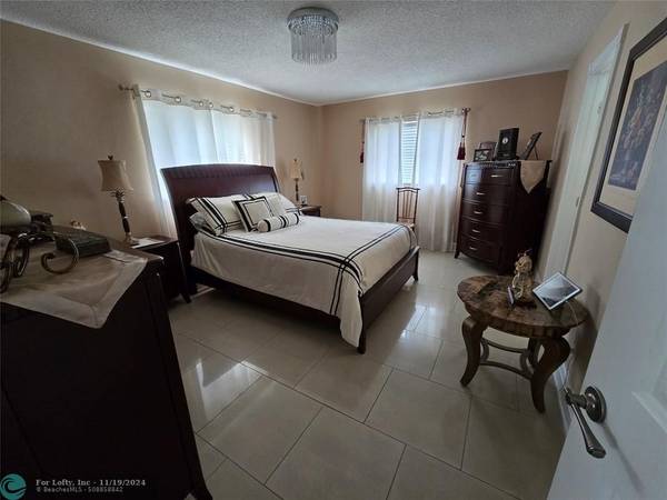 Lauderdale Lakes, FL 33319,4050 NW 42 Avenue  #420