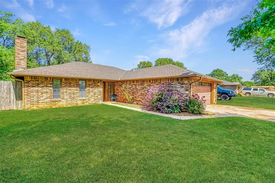 213 Magnolia Avenue, Elk City, OK 73644