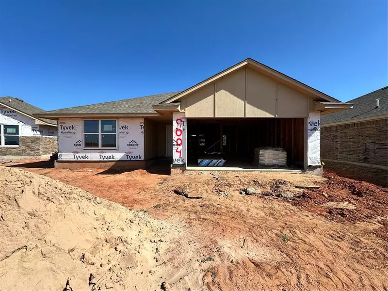 9004 Quapaw Creek Trail, Oklahoma City, OK 73160