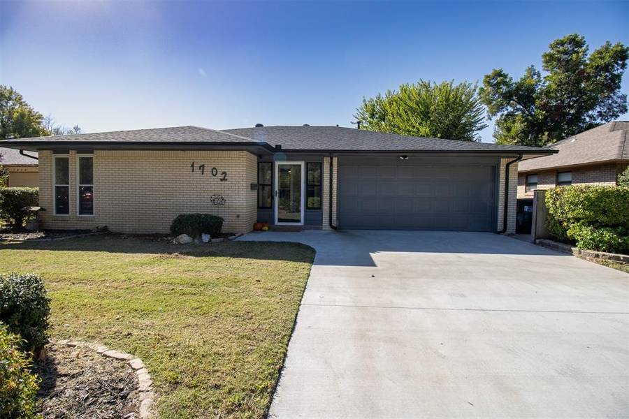 1702 Canterbury Street, Norman, OK 73069