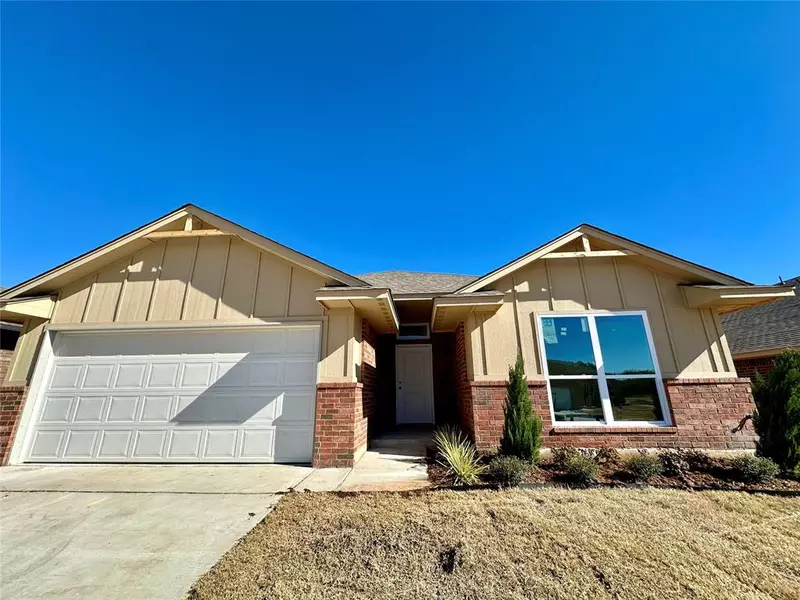 1116 Acacia Creek Drive, Yukon, OK 73099