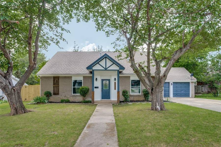 3024 Conejos Drive, Fort Worth, TX 76116