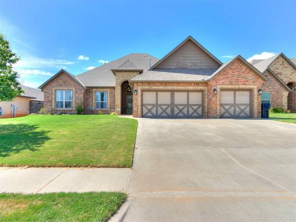 17501 Melville Lane, Edmond, OK 73012