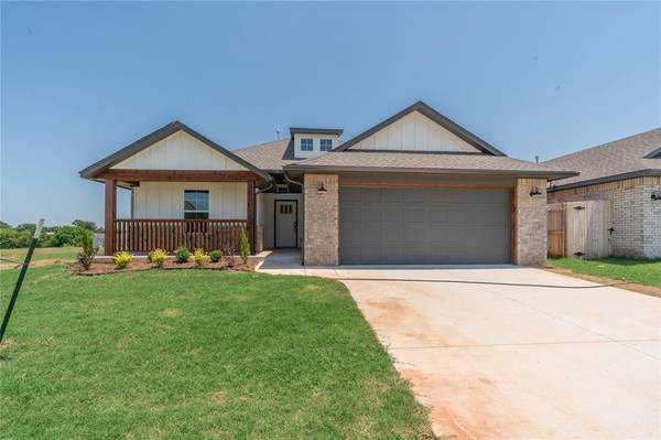 562 Grand Sycamore Drive, Washington, OK 73093