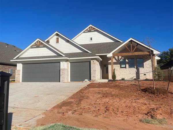 2308 Creekview Trail, Moore, OK 73160