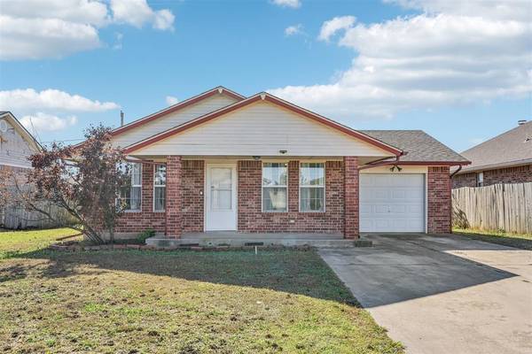 1024 N Windermere Drive, Moore, OK 73160