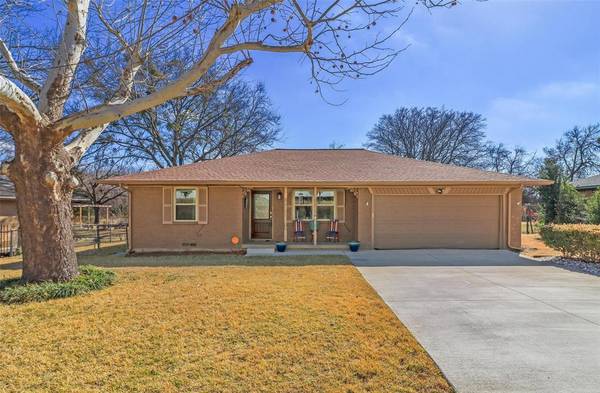 1326 Wintergreen Court, Desoto, TX 75115