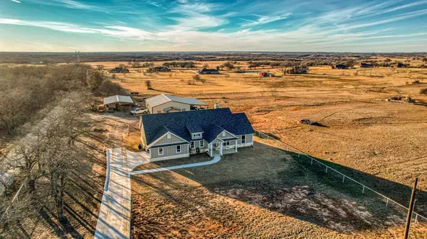 207 Isbell Ranch Road, Paradise, TX 76073