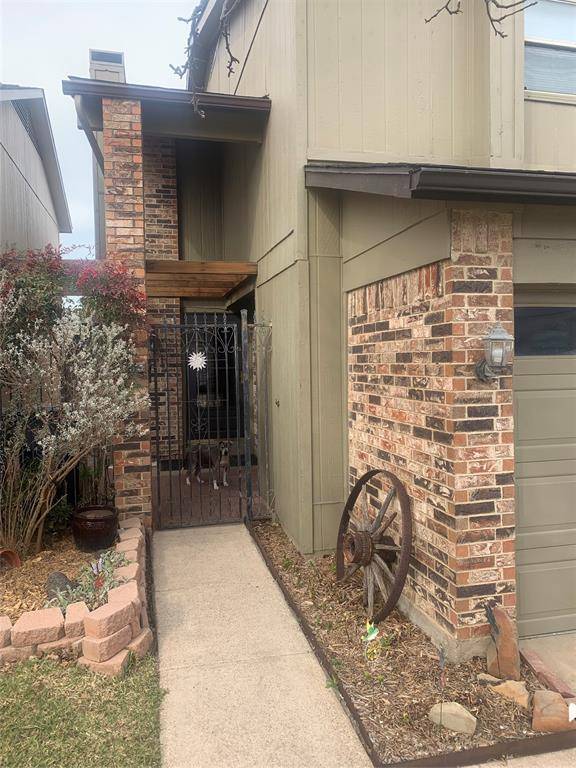 2927 Southern Cross Drive, Garland, TX 75044