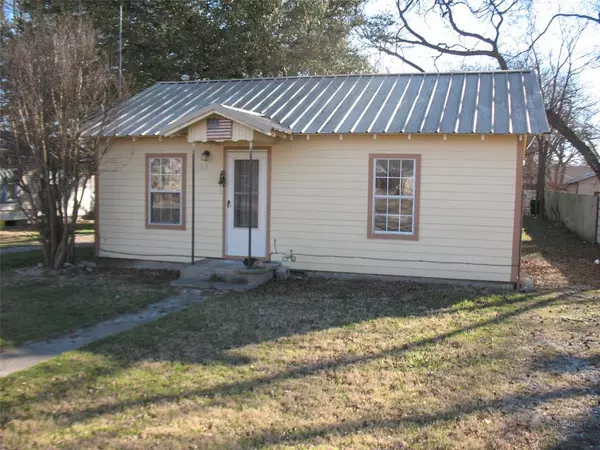 309 S Main Street, Rising Star, TX 76471