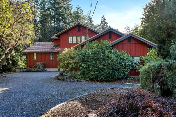 North Saanich, BC V8L 5K6,11325 Osprey Pl