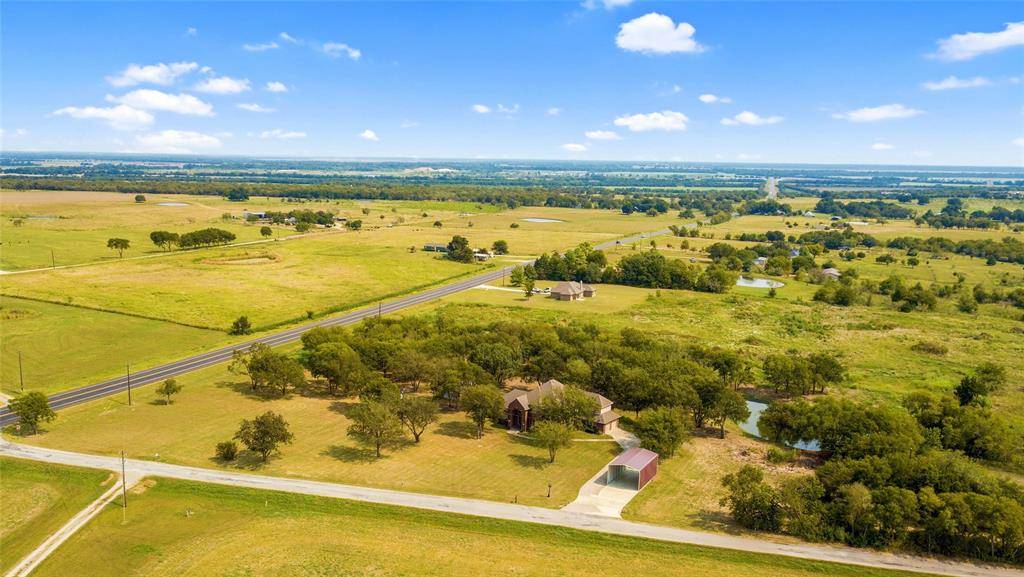 135 Kirkpatrick Road, Ennis, TX 75119