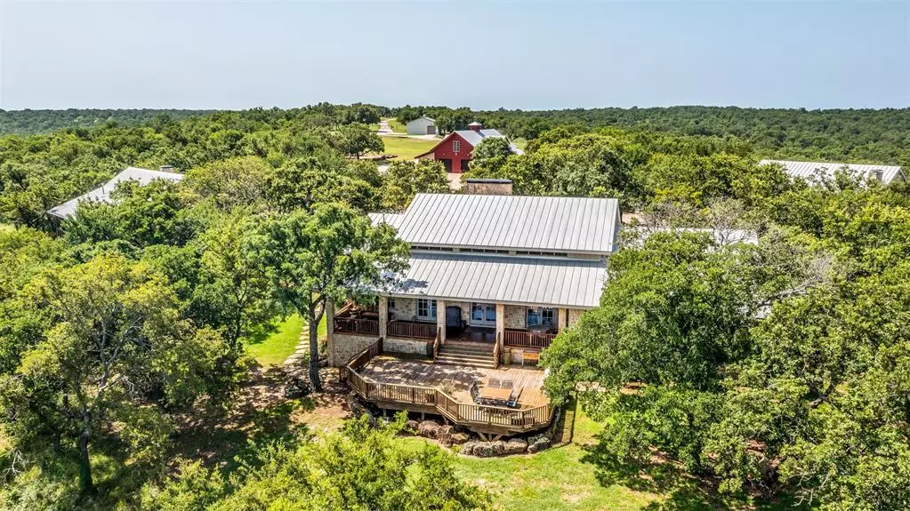 2400 Chestnut Mountain Road, Santo, TX 76472