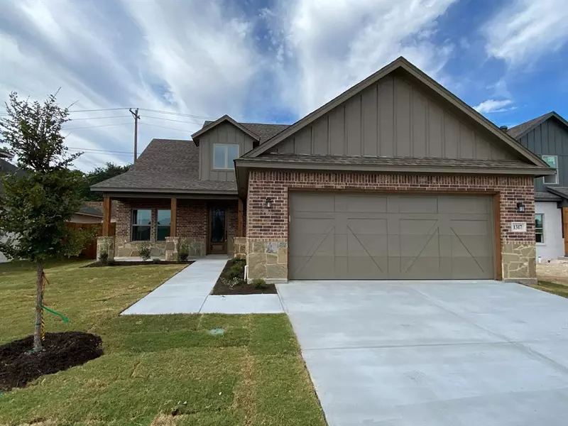 1317 Thistle Hill, Weatherford, TX 76087