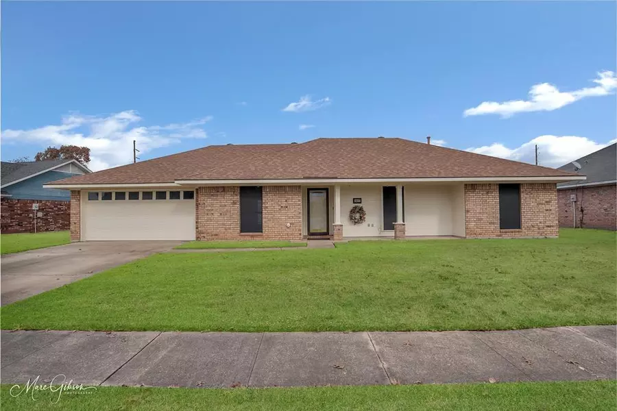 5617 Bayou Drive, Bossier City, LA 71112