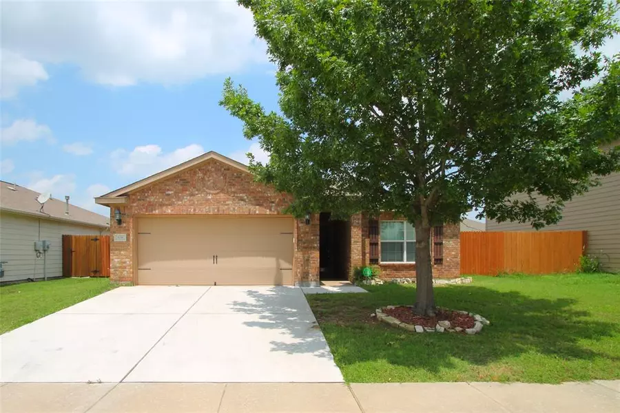 636 Noble Grove Lane, Fort Worth, TX 76140