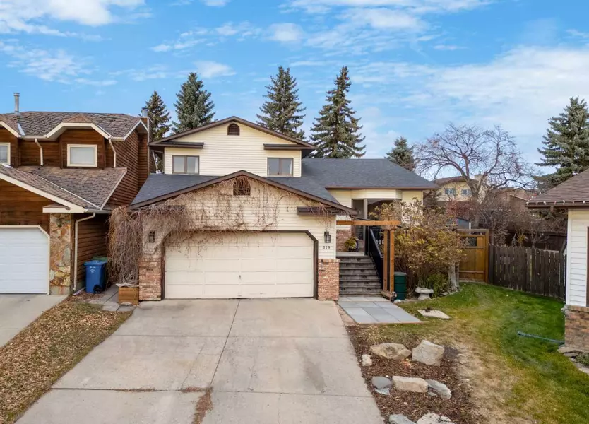 119 Hawkhill CT Northwest, Calgary, AB T3G 2T7