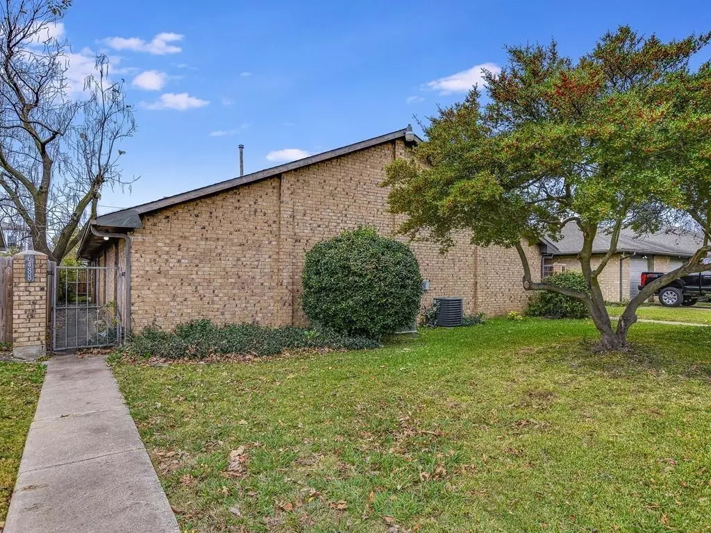 Dallas, TX 75214,6486 Argo Street