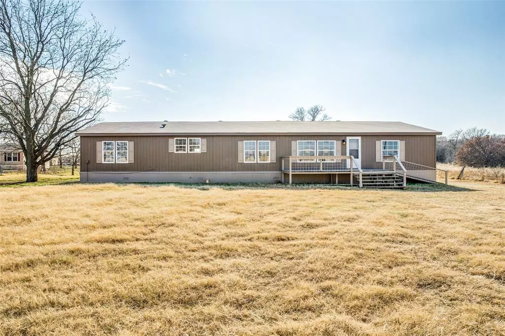 Lipan, TX 76462,894 Davis Road