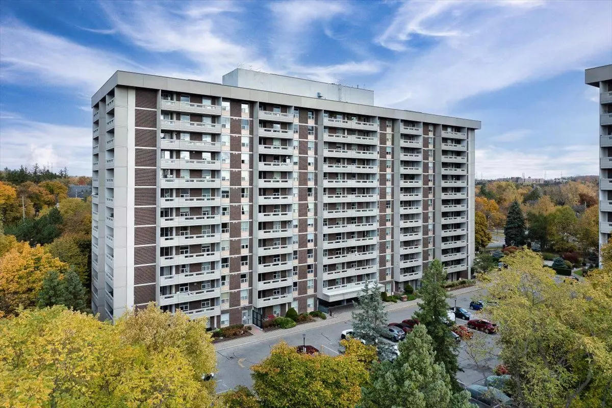 Markham, ON L3T 4T7,60 Inverlochy BLVD #408