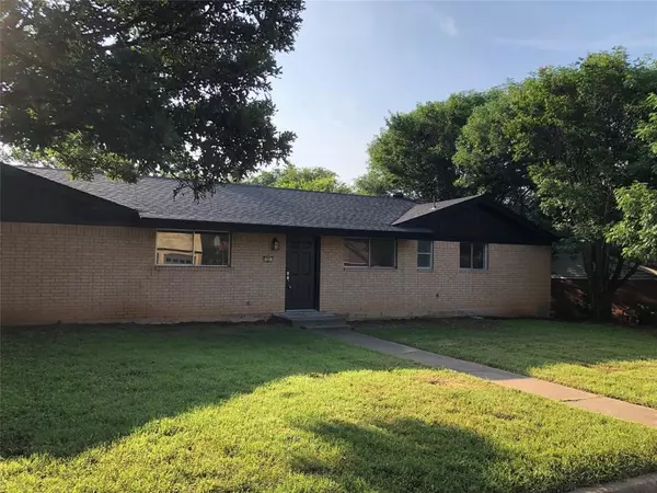 1801 SE 23rd Avenue, Mineral Wells, TX 76067