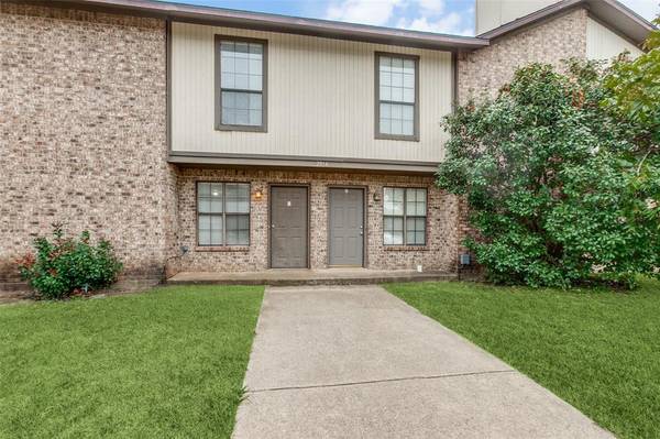 2814 Wimbledon Court #D, Garland, TX 75041