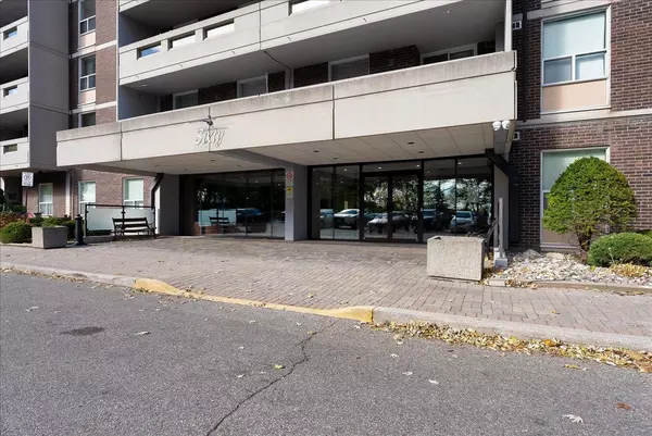 Markham, ON L3T 4T7,60 Inverlochy BLVD #408