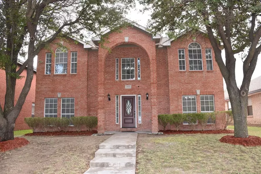 1726 Straus Road, Cedar Hill, TX 75104