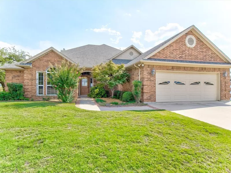 115 Lakeview Drive, Runaway Bay, TX 76426