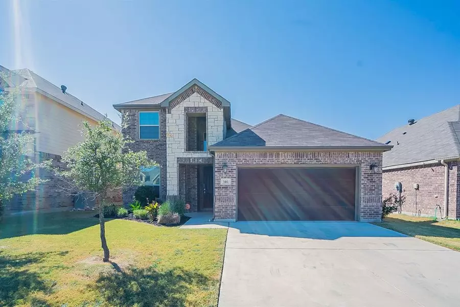 5461 Tuxbury Pond Drive, Fort Worth, TX 76179