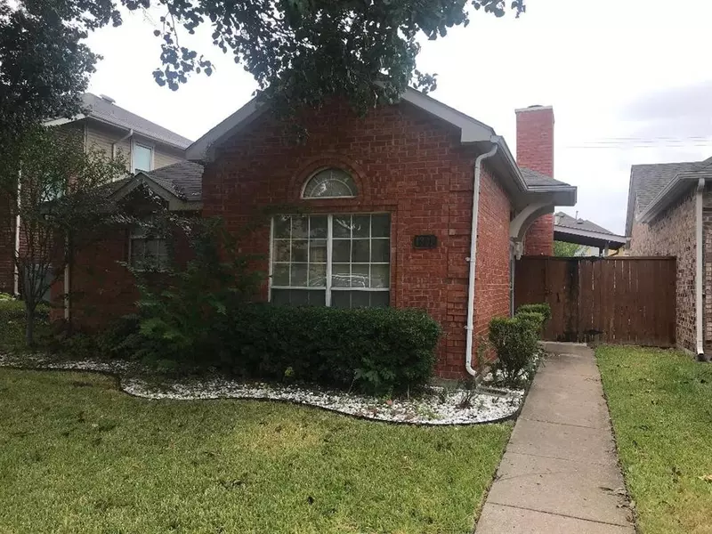 1337 Overlook Drive, Lewisville, TX 75067