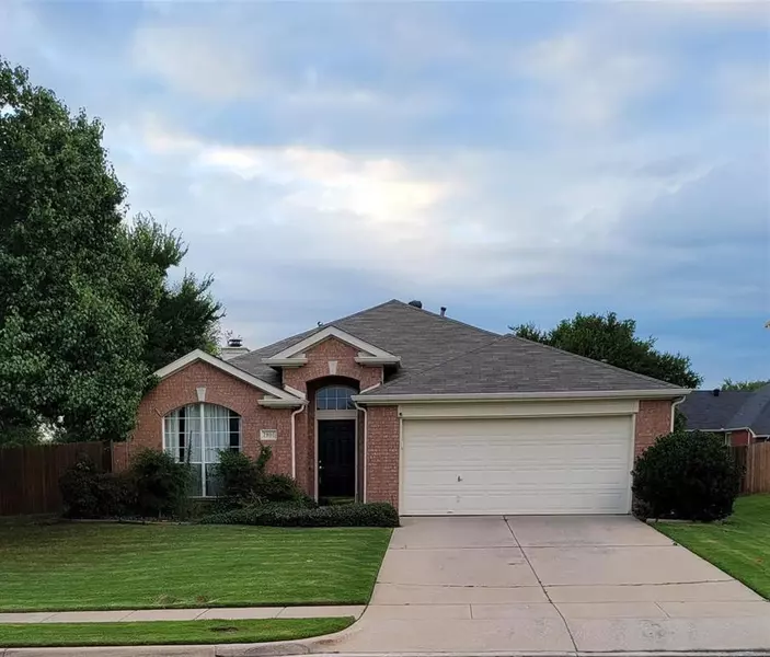 2801 Crater Lake Lane, Denton, TX 76210