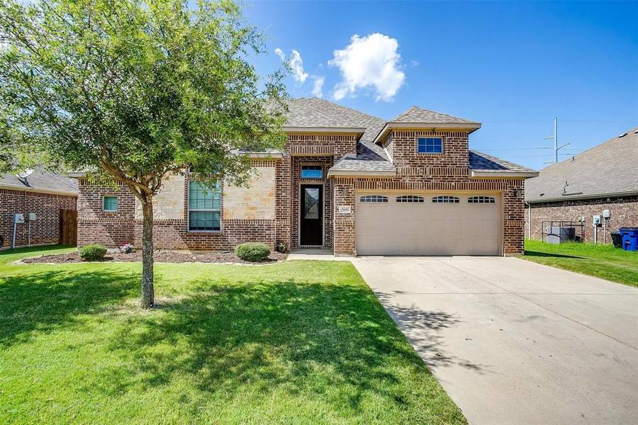 1168 Sapphire Lane, Burleson, TX 76058