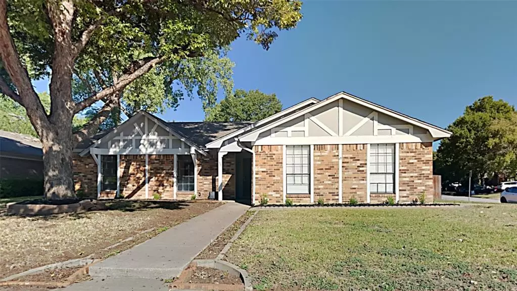 Euless, TX 76039,900 Midway Drive W