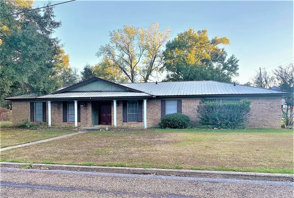 Mount Pleasant, TX 75455,502 Walnut Street