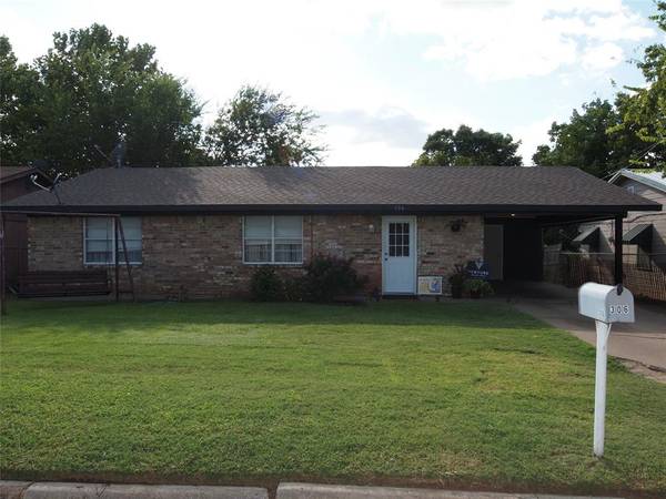 306 Texas, Graham, TX 76450