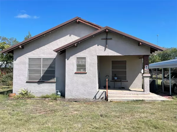 238 2nd Street, Talpa, TX 76882