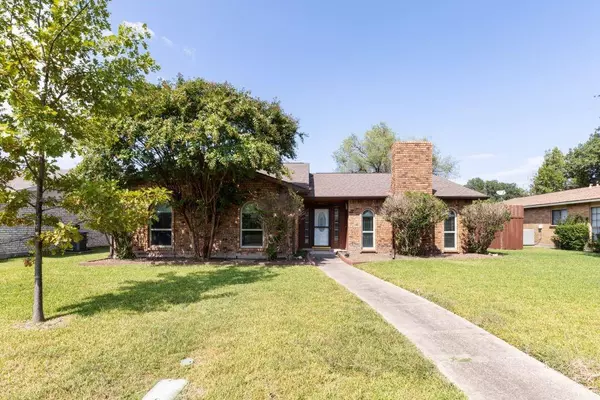 1601 Fair Oaks Drive, Richardson, TX 75081