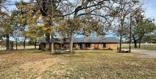 1911 Main Street, Sulphur Springs, TX 75482