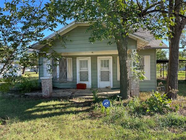 601 W 7th Street, Breckenridge, TX 76424