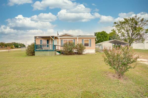 109 Debbie Court, Hudson Oaks, TX 76087