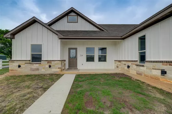 New Fairview, TX 76078,210 Chisholm Hills Drive