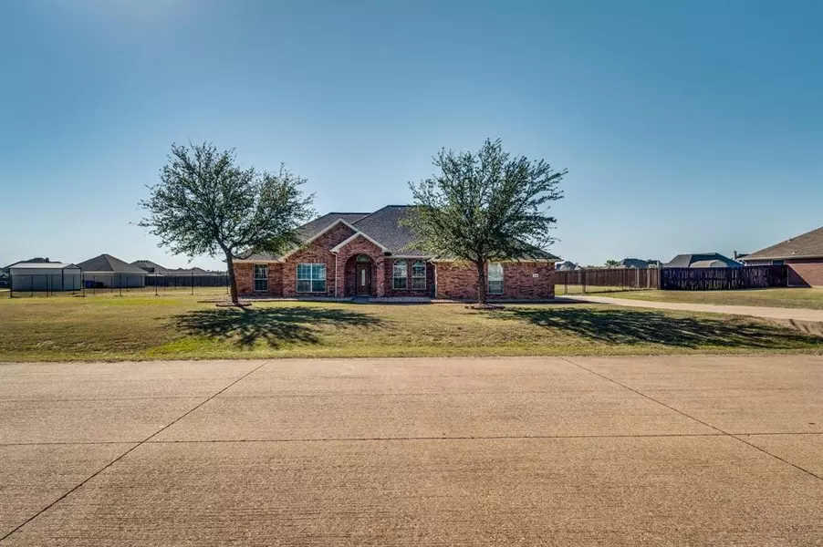 114 Springfield Lane, Red Oak, TX 75165