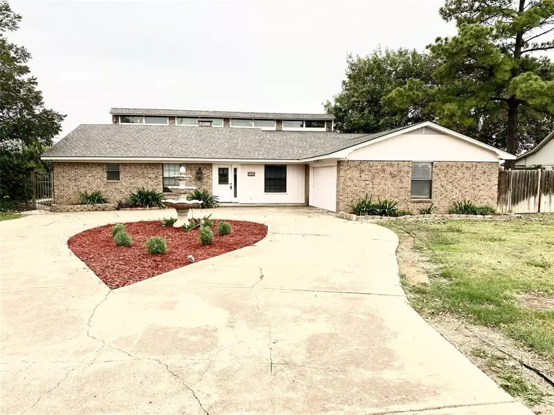 409 Ridge Road, Breckenridge, TX 76424