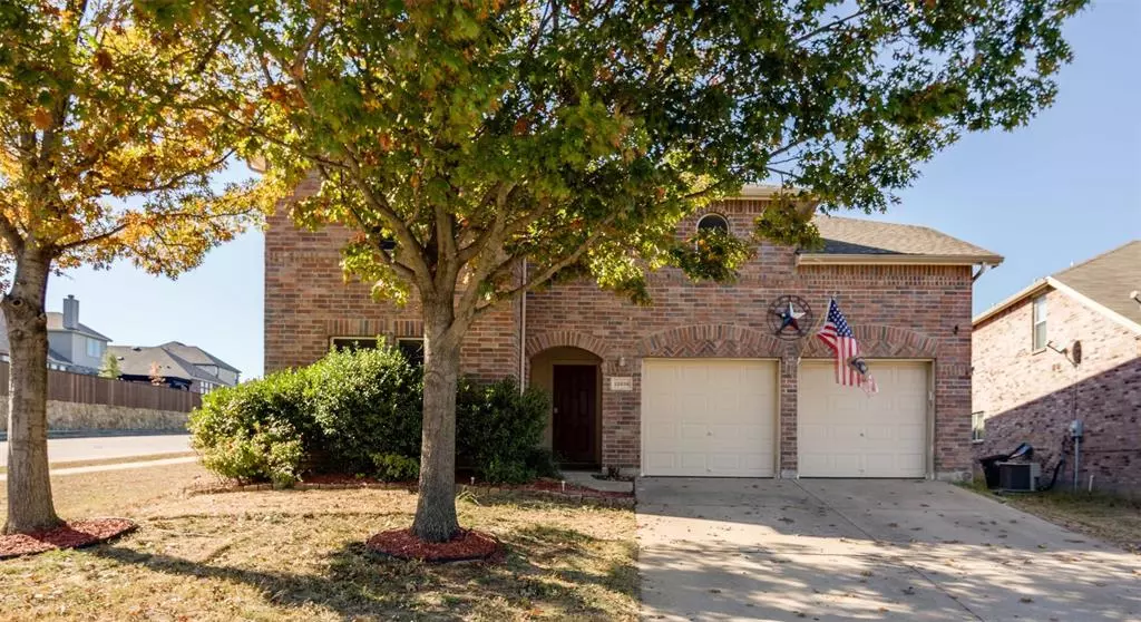 12636 Summerwood Drive, Fort Worth, TX 76028