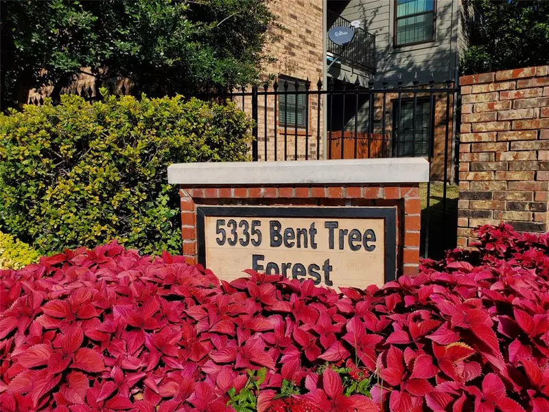 5335 Bent Tree Forest Drive #215, Dallas, TX 75248