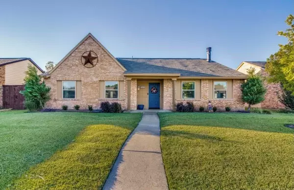 8014 Kensington, Rowlett, TX 75088