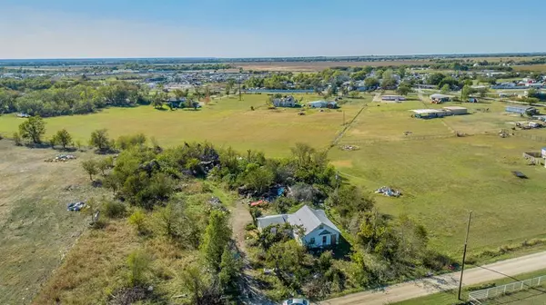 242 Butler Lane, Waxahachie, TX 75165